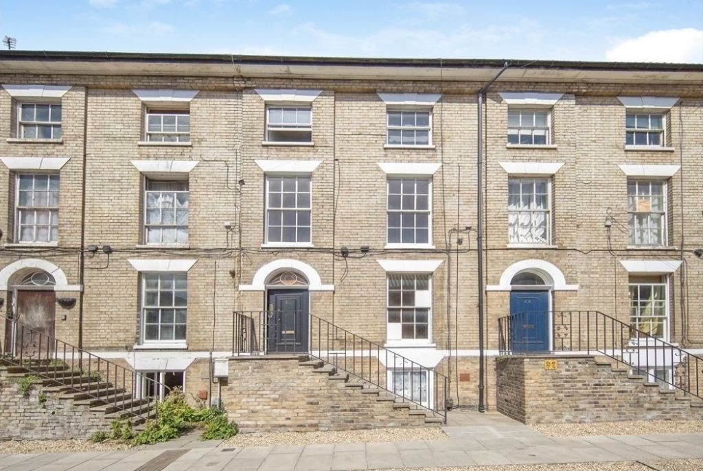 Property photo 1 of 10
