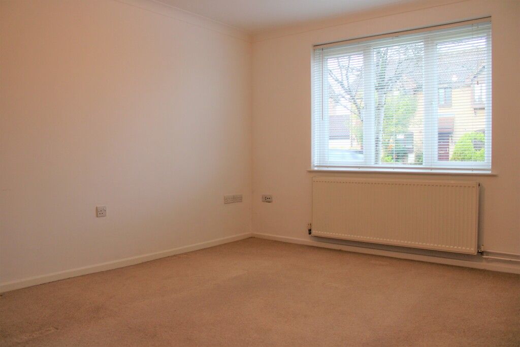 Property photo 2 of 20 Lounge
