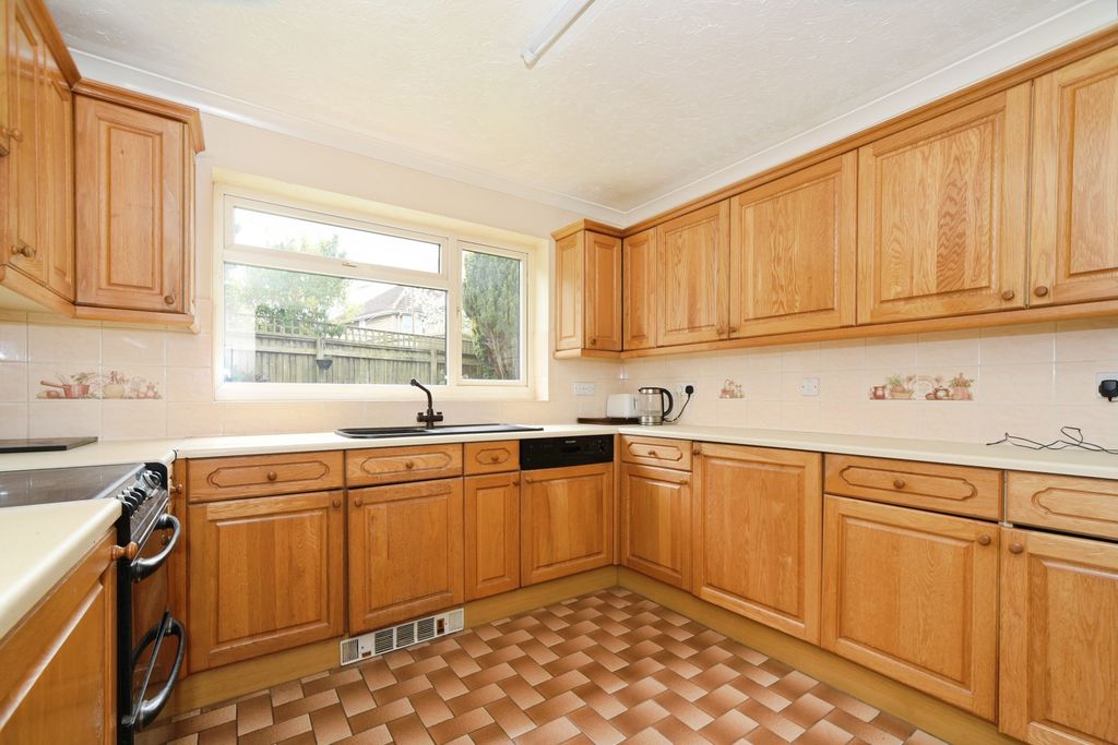 Property photo 3 of 15