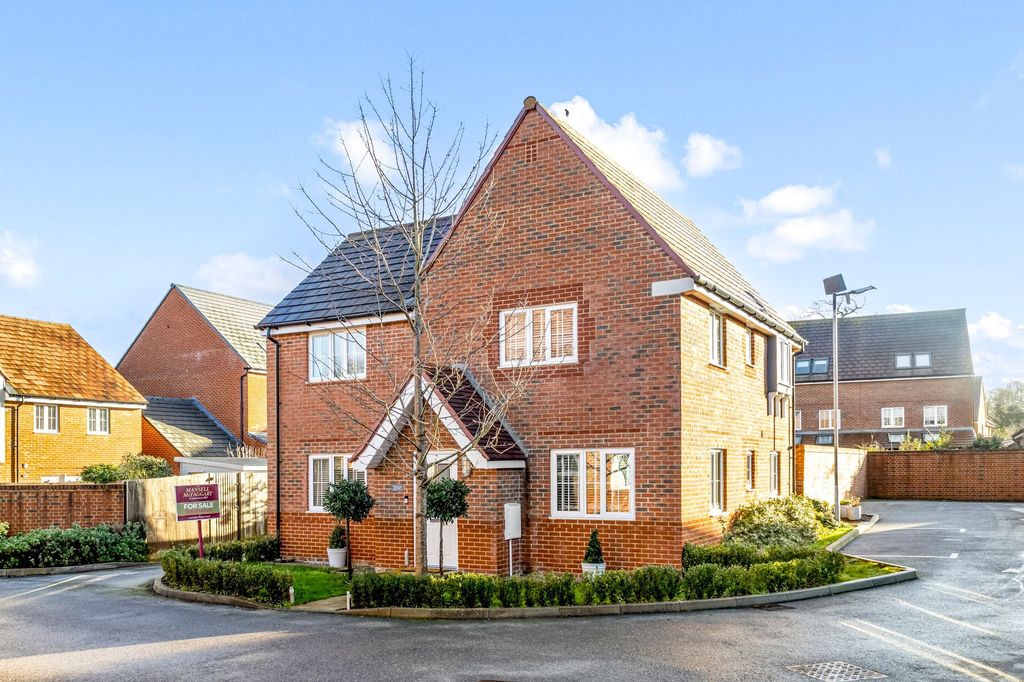 Property photo 1 of 23