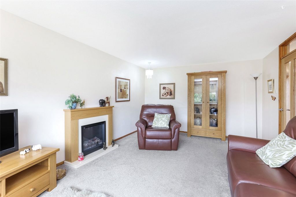 Property photo 3 of 21 Picture No. 09