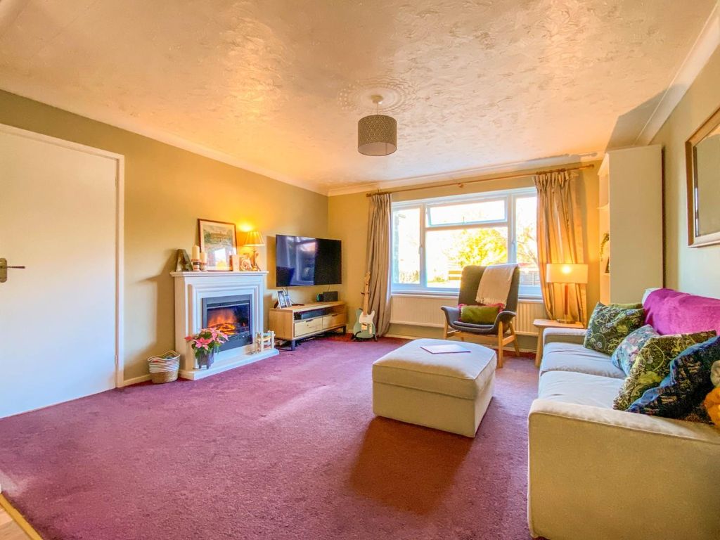 Property photo 3 of 19 Image00022.Jpg