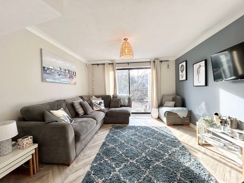 Property photo 3 of 19 Photo 9