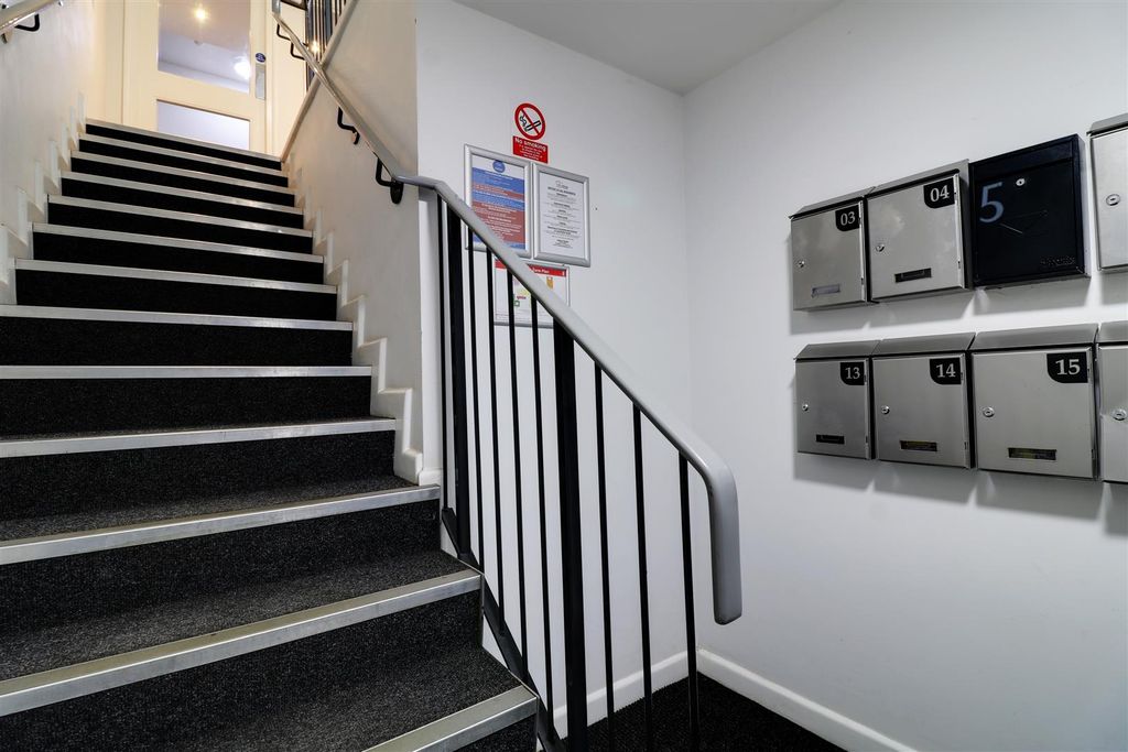 Property photo 2 of 14 Stairs.Jpg