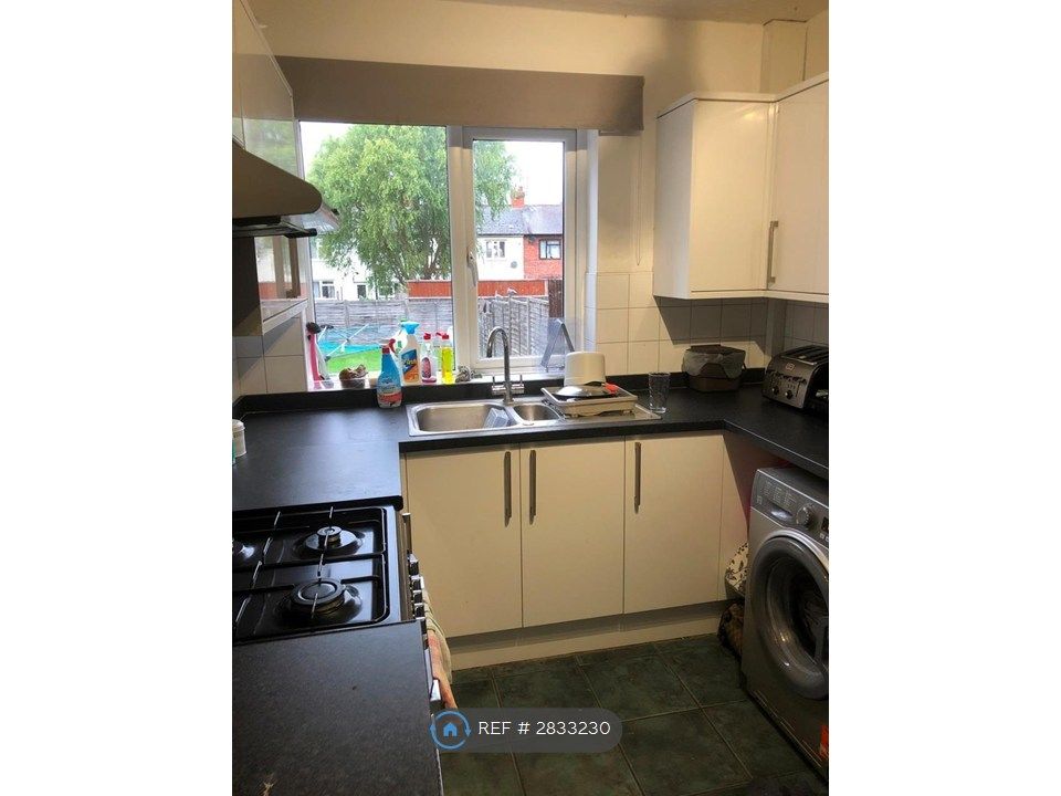 Property photo 2 of 15 Kitchen