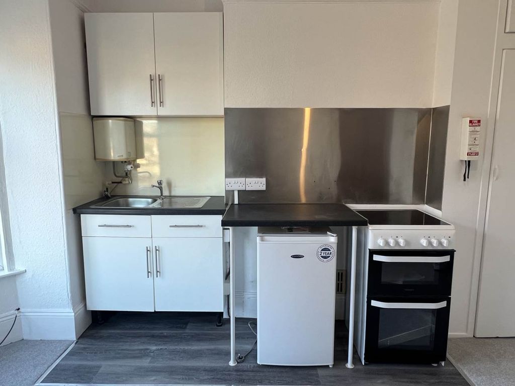 Property photo 3 of 3 Kitchen