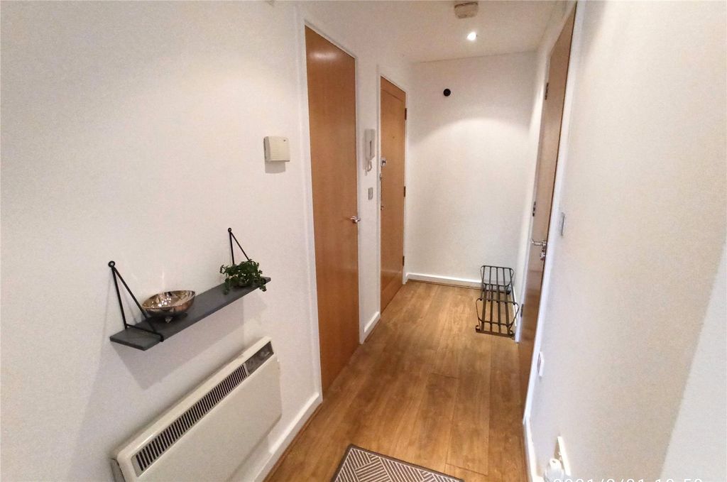 Property photo 2 of 11 Picture No. 16
