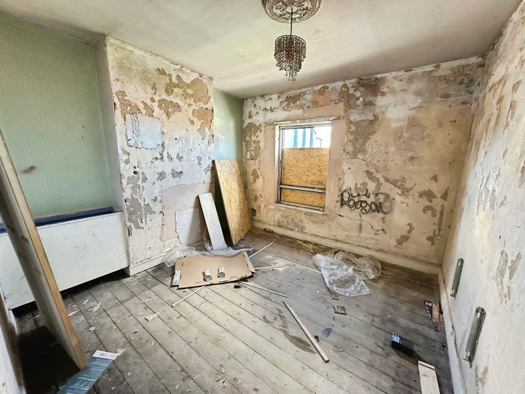 Property photo 2 of 9 6.Jpeg