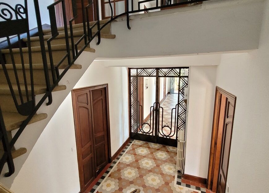 Property photo 1 of 29