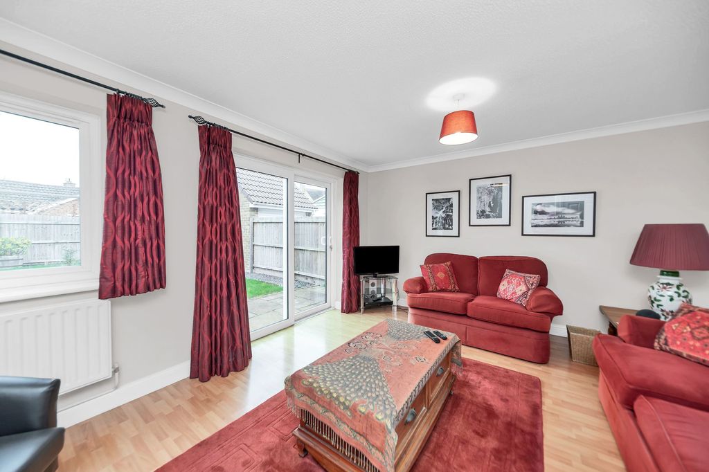 Property photo 3 of 12