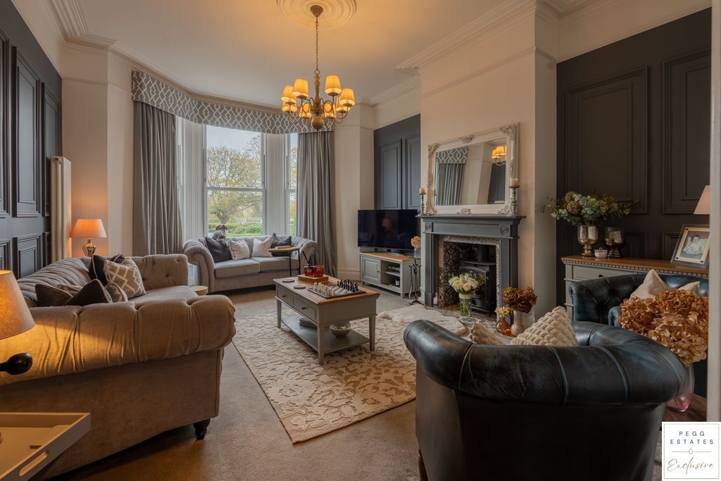 Property photo 3 of 48