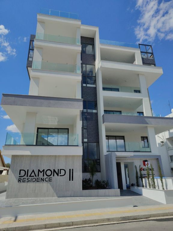 Property photo 1 of 40