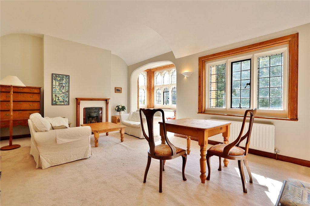 Property photo 3 of 24 Picture 3