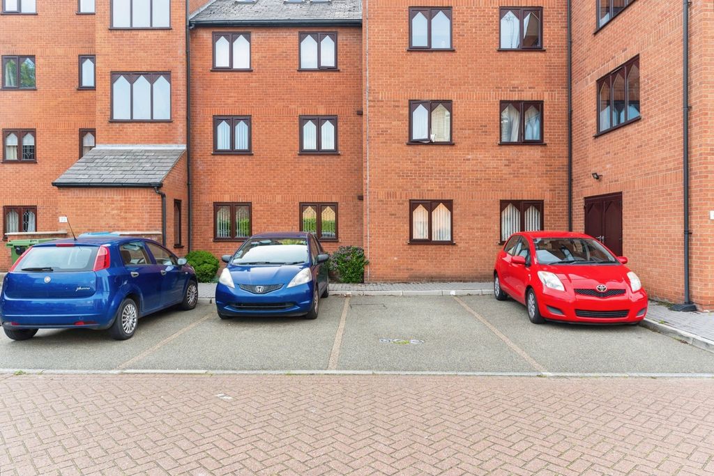 Additional image 21 of 2 bed flat for saleGrosvenor Crescent, Grimsby, Lincolnshire DN32