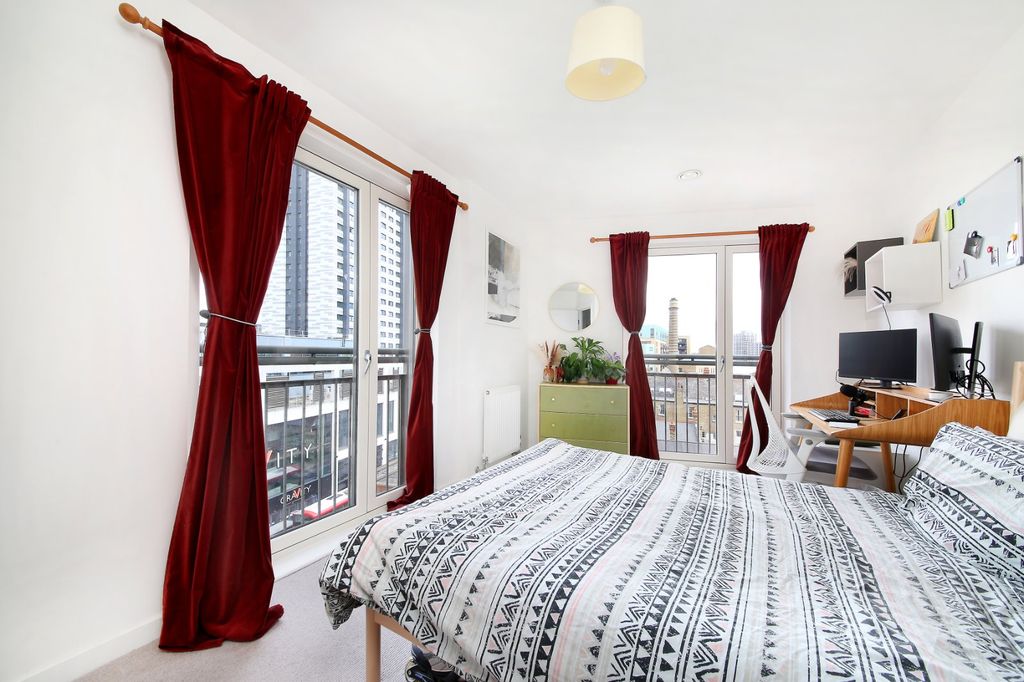 Property photo 3 of 16