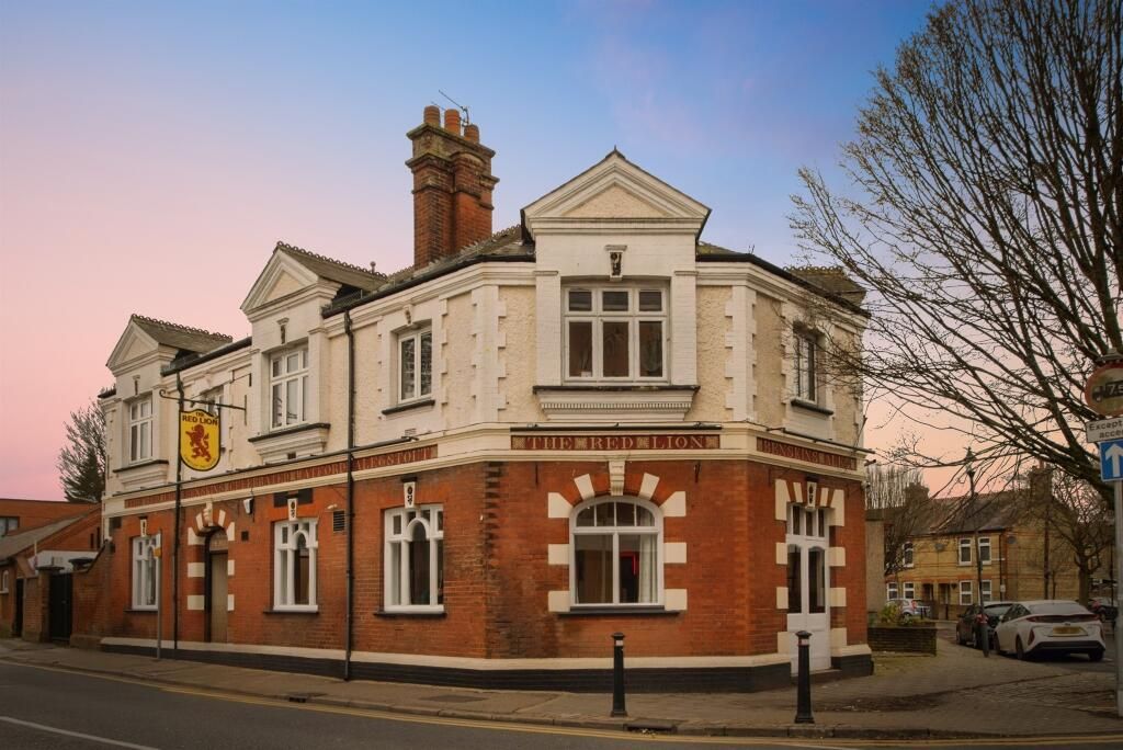 Property photo 1 of 8