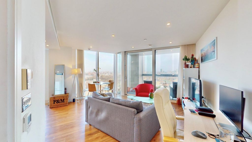 Property photo 2 of 20 Picture No. 27