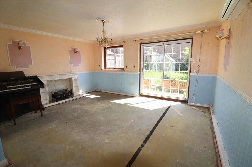 Property photo 3 of 12 Picture No. 13