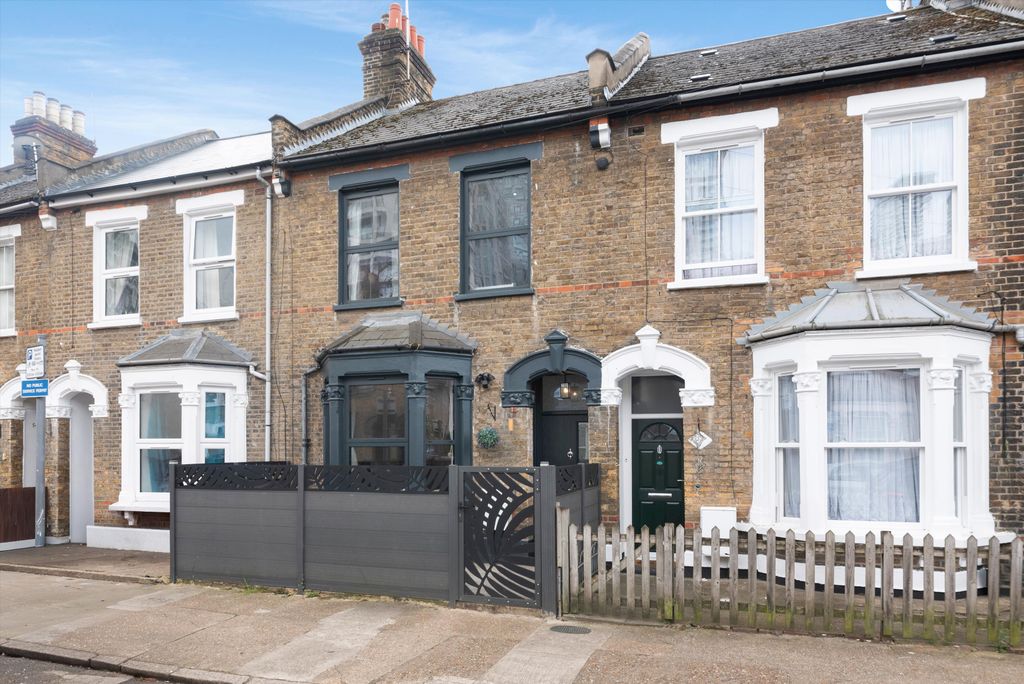 Property photo 1 of 20 Image