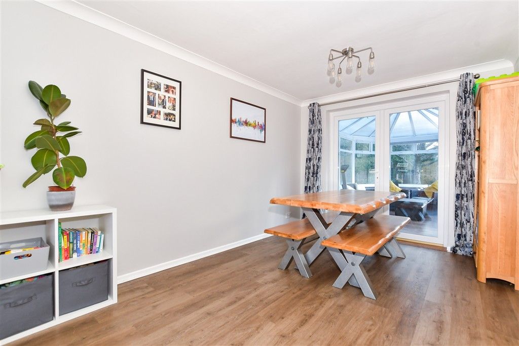 Property photo 2 of 18 Lounge/Diner