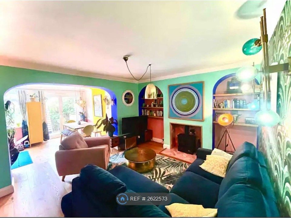 Property photo 3 of 15