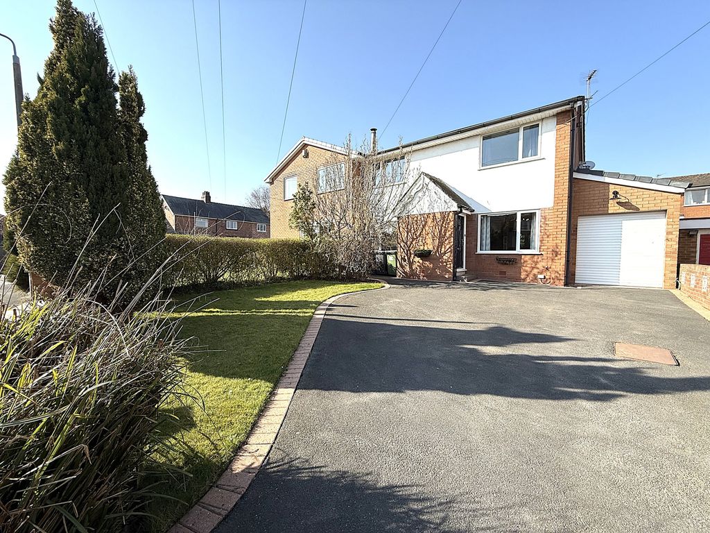 Property photo 1 of 35