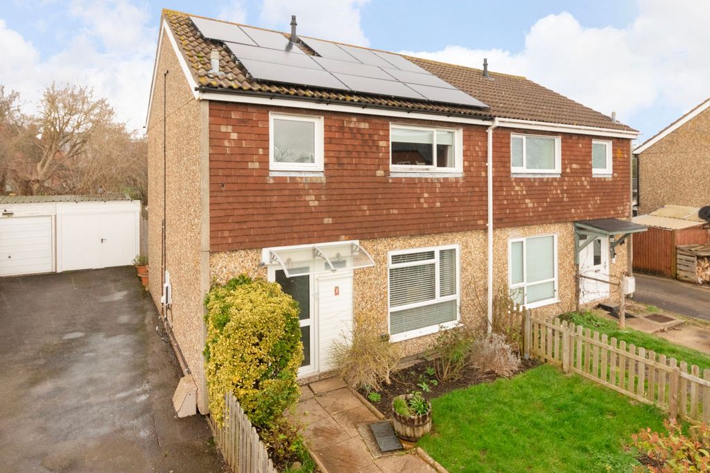 Property photo 1 of 14 Photo 13