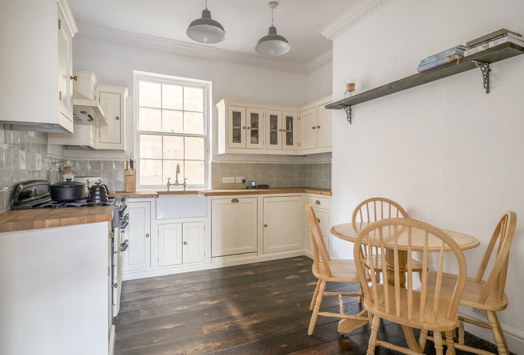 Property photo 2 of 15 1345975-16-68B1A6...