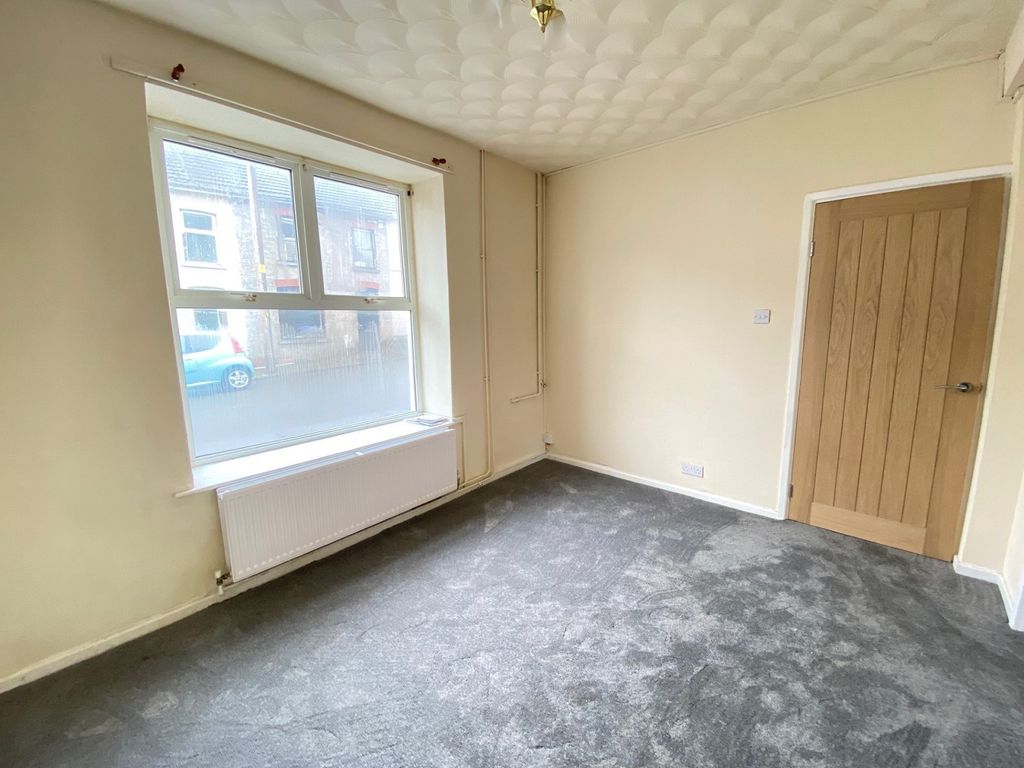 Property photo 2 of 11 Not Specified