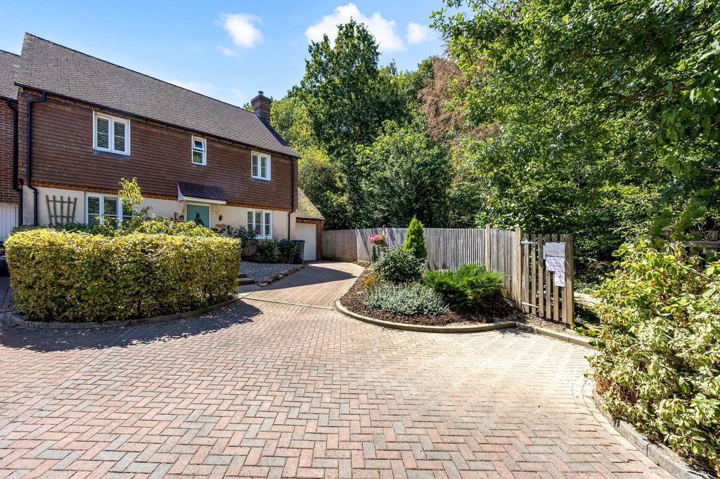 Property photo 1 of 25