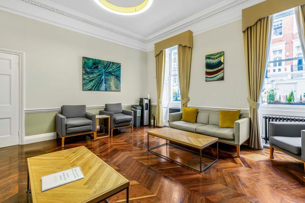 Property photo 2 of 10 Reception / Waiting Room