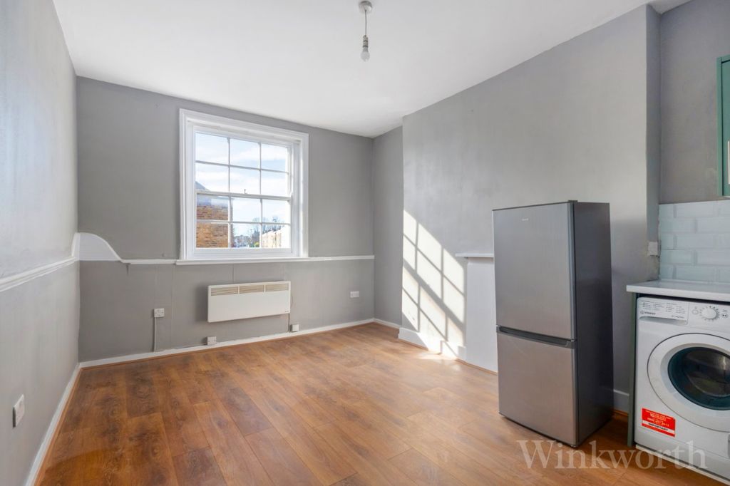 Property photo 3 of 8 Picture No. 05