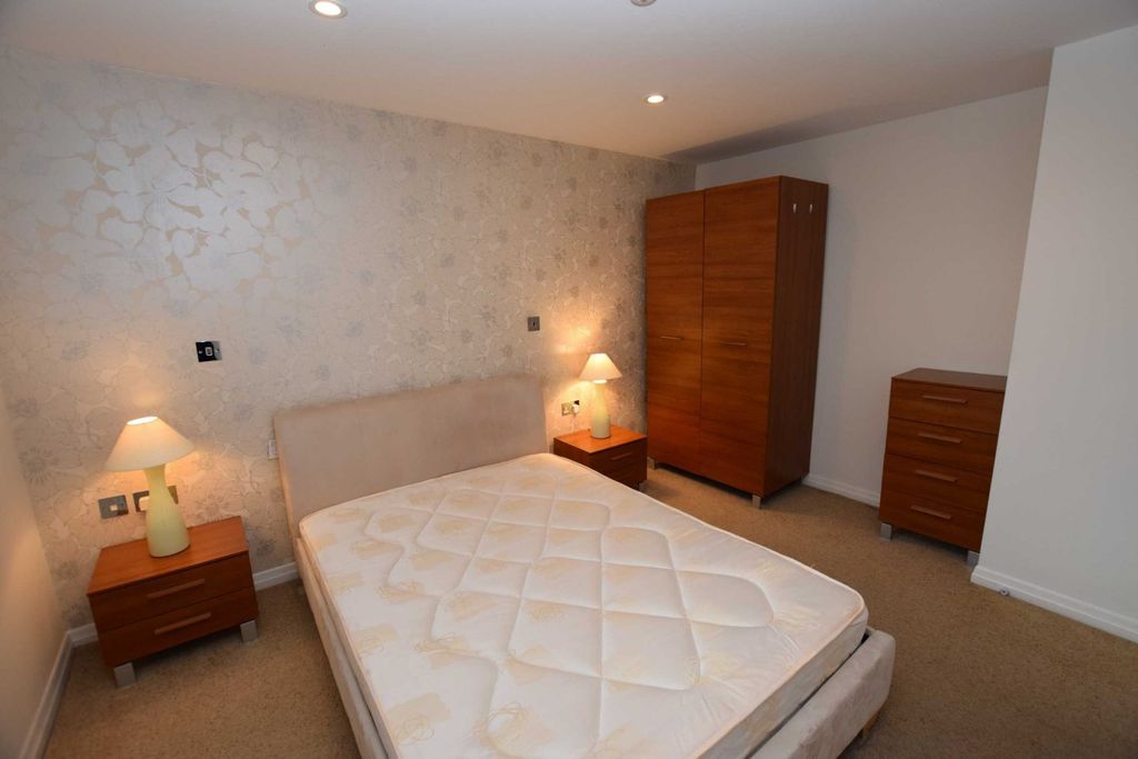 Property photo 3 of 9 Picture No. 04
