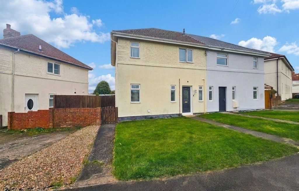 Property photo 1 of 11 Front (Exterior)