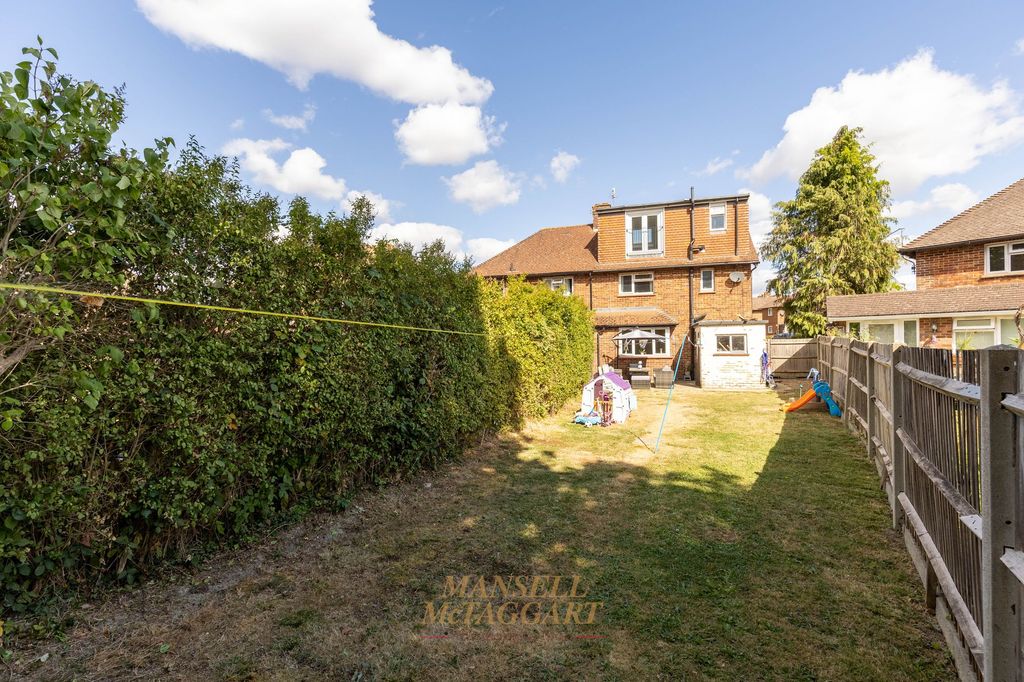 Property photo 2 of 24