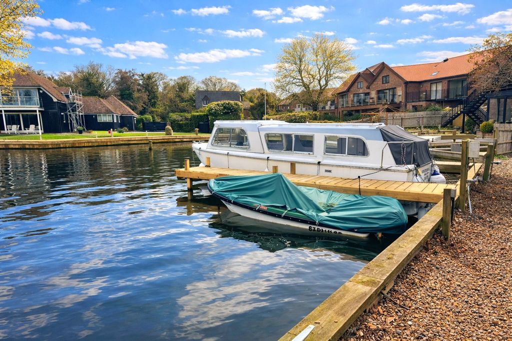 Property photo 2 of 35 Picture No. 57