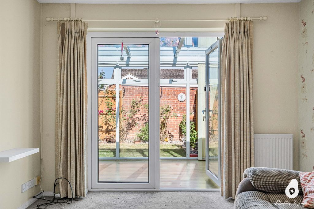 Property photo 3 of 16 4995014