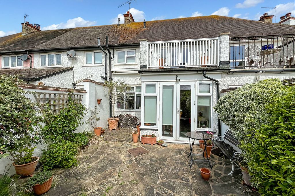 Property photo 2 of 14 Picture No. 02