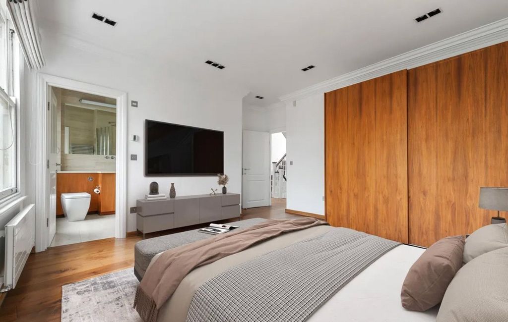 Property photo 3 of 14 Picture No. 13