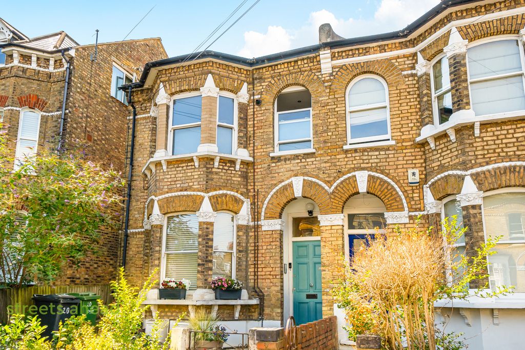 Property photo 1 of 12 Ef397Ed1-ce18-4Dd...