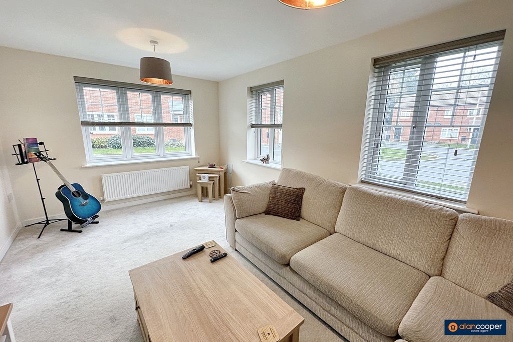 Property photo 2 of 20 3863535