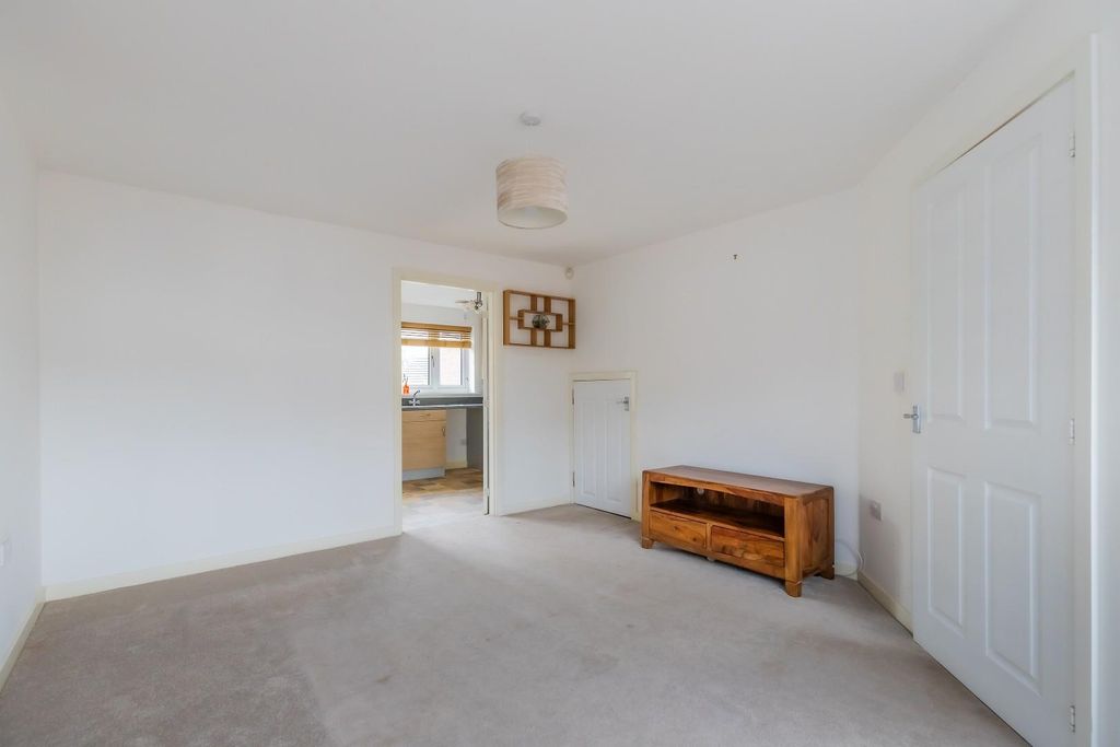 Property photo 2 of 15 21 (10 Of 21).Jpg