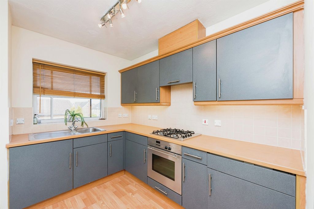 Property photo 2 of 15