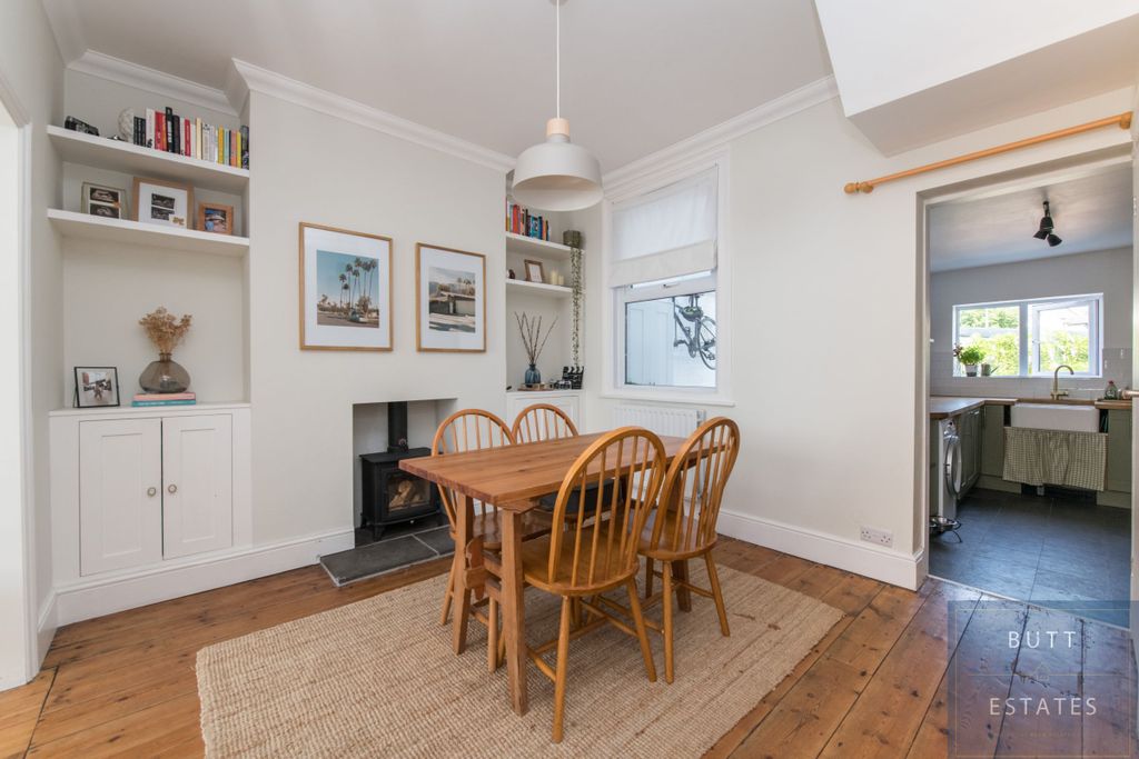 Property photo 3 of 13