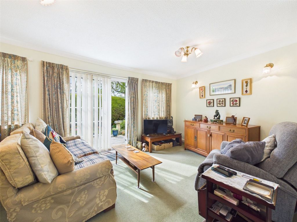 Property photo 2 of 17 Picture No. 03