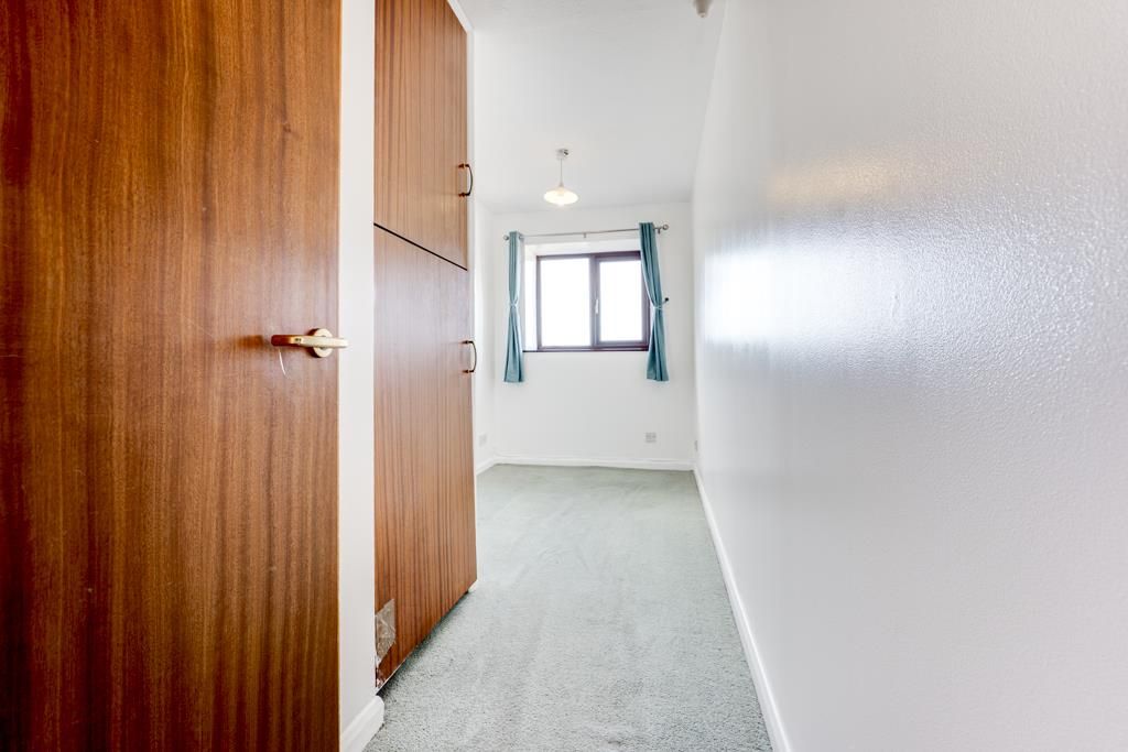 Property photo 3 of 16 Flat 24 Cleaver Court, Kettering-11.Jpg