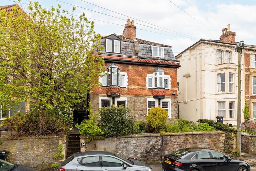 Property photo 2 of 32 52Nr - 32.Jpg