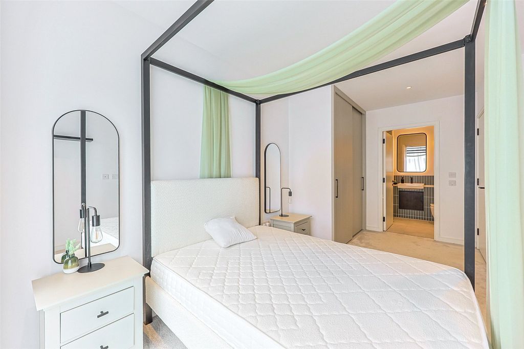 Property photo 3 of 14 Picture No. 10