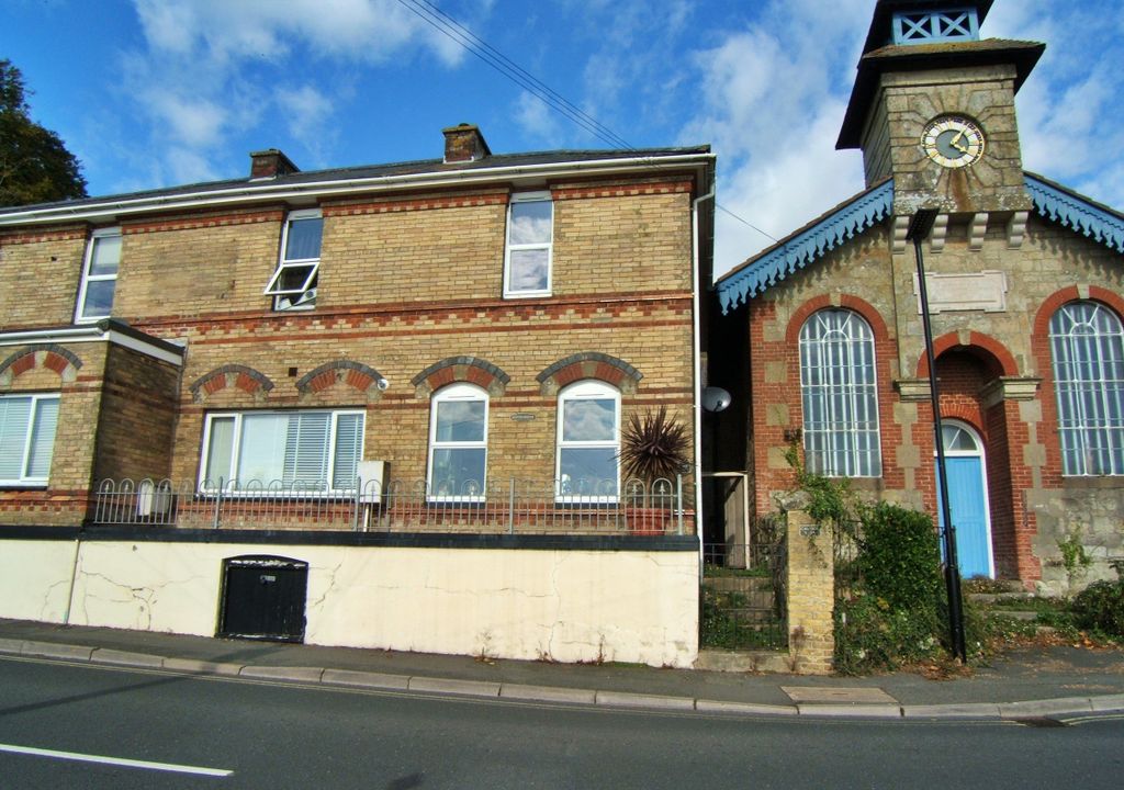 Property photo 1 of 27