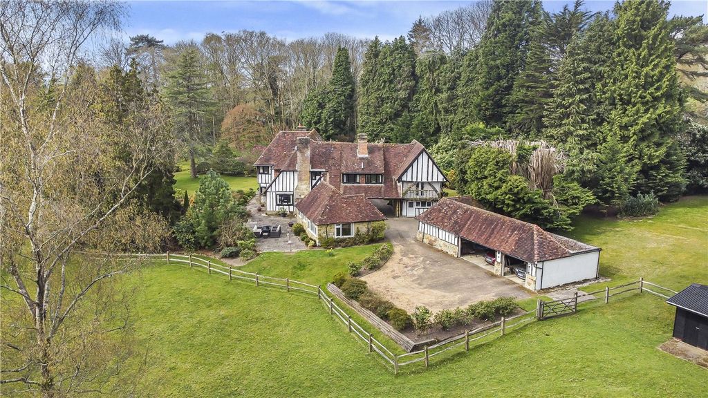 Property photo 1 of 31 Tudor Manor